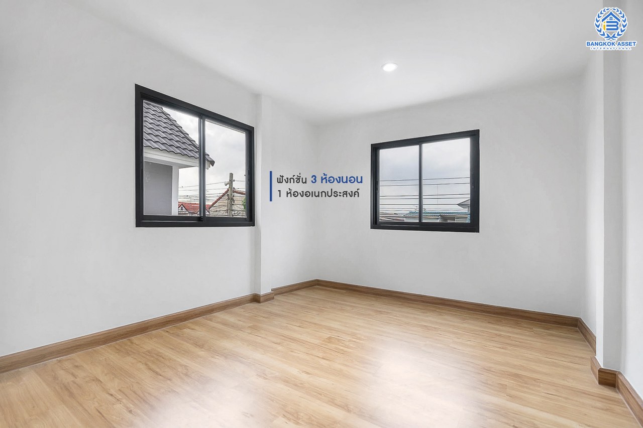 บ้านมือสองตกแต่งใหม่ ม.ลานทอง ติวานนท์-ปากเกร็ด หลังใหญ่พร้อมอยู่ บนเนื้อที่ 35 ตร.ว. ฟังก์ชั่น 3 ห้องนอน 2 ห้องน้ำ 2 ที่จอดรถ สะดวกทุกการเดินทาง บนทำเลติด ถ.ติวานนท์ ใกล้เซ็นทรัล และทางด่วน "แจ้งวัฒนะ" เพียง 5 นาทีถึง "ห้าแยกปากเกร็ด"...