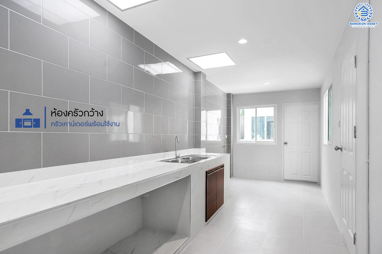 บ้านมือสองตกแต่งใหม่ ทำเลเยี่ยม เพียง 100 เมตรถึงMRT “สถานีบางกระสอ” ม.สัมพันธ์วิลล่า ติวานนท์-แคราย บ้านแฝดหลังใหญ่ เนื้อที่ 44 ตร.ว. ฟังก์ชั่นระดับบ้านเดี่ยว 4 ห้องนอน 2 ห้องน้ำ 2 ที่จอดรถ ติดถนนรัตนาธิเบศร์ เข้า-ออกได้ถึง 3 เส้นทางสายหลัก ใกล้เซ็นทรัลรัตนาธิเบศร์ และเพียง 5 นาที ถึงทางด่วน "งามวงศ์วาน"