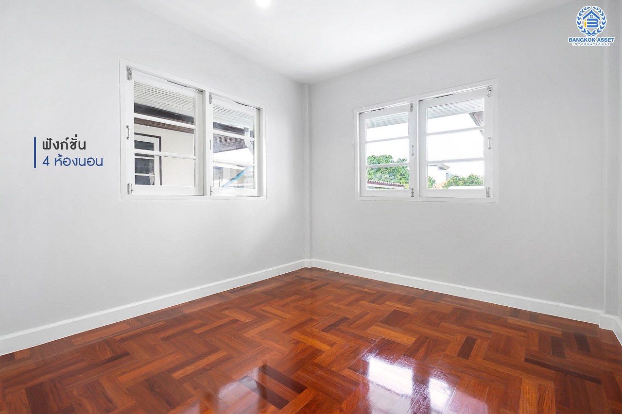 บ้านมือสองตกแต่งใหม่ ทำเลเยี่ยม เพียง 100 เมตรถึงMRT “สถานีบางกระสอ” ม.สัมพันธ์วิลล่า ติวานนท์-แคราย บ้านแฝดหลังใหญ่ เนื้อที่ 44 ตร.ว. ฟังก์ชั่นระดับบ้านเดี่ยว 4 ห้องนอน 2 ห้องน้ำ 2 ที่จอดรถ ติดถนนรัตนาธิเบศร์ เข้า-ออกได้ถึง 3 เส้นทางสายหลัก ใกล้เซ็นทรัลรัตนาธิเบศร์ และเพียง 5 นาที ถึงทางด่วน "งามวงศ์วาน"