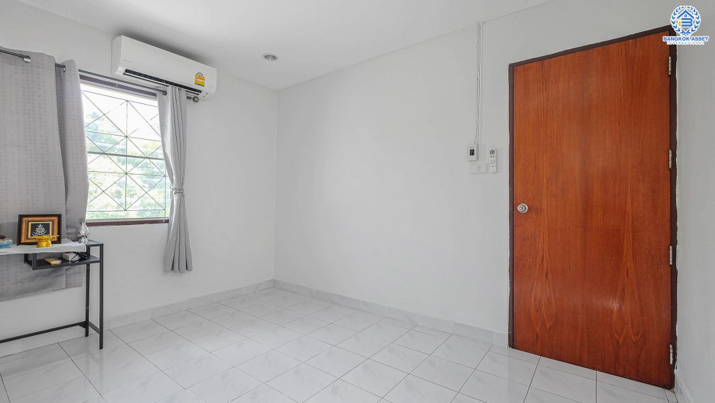 ทาวน์โฮมมือสองนนทบุรี ติดถนนแจ้งวัฒนะ! ม.สายลม (แจ้งวัฒนะ-ปากเกร็ด) ฟังก์ชั่นครบ ต่อเติมหลังบ้าน พร้อมอยู่! แถมแอร์ 2 เครื่อง บนทำเลใกล้เซ็นทรัลแจ้งวัฒนะ รองรับรถไฟฟ้าสายสีชมพู ราคาสุดคุ้ม!...