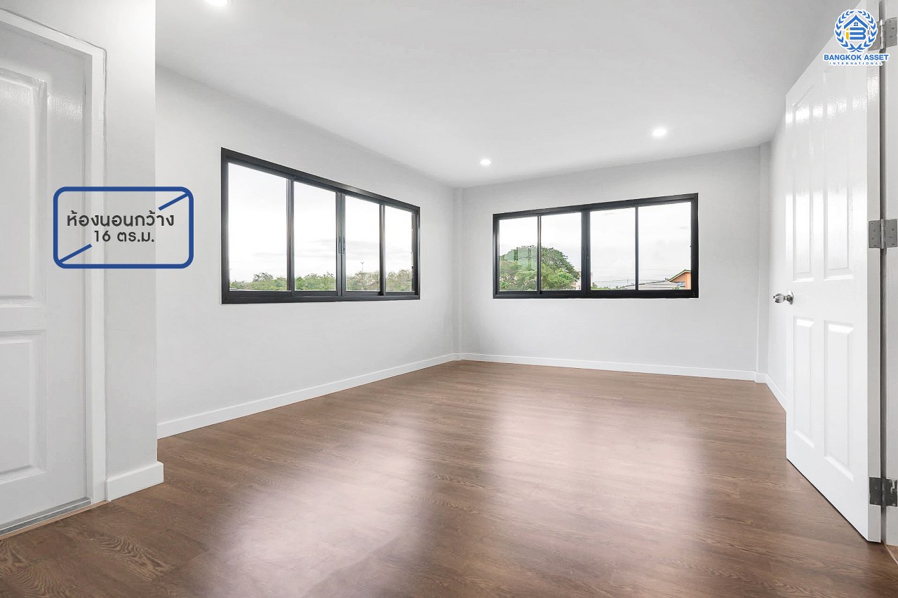 บ้านมือสองตกแต่งใหม่ ม.เดอะเลกาซี่ ปิ่นเกล้า #ห้องริม หลังใหญ่พร้อมอยู่ เนื้อที่ 57.3 ตร.ว. ฟังก์ชั่นจัดเต็ม 5 ห้องนอน(มีห้องแม่บ้าน) 3 ห้องน้ำ ภายในกว้างขวาง คัดสรรวัสดุเกรดพรีเมี่ยม ทำเลใกล้ถ.กาญจนาภิเษก และเดอะมอลล์บางแค สามารถเชื่อมต่อจรัญสนิทวงศ์ได้อย่างรวดเร็ว