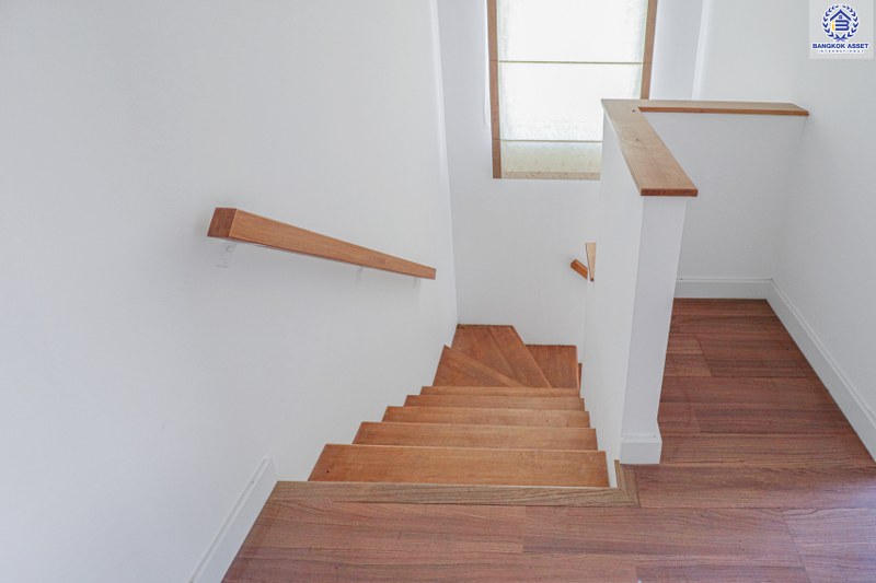 บ้านเดี่ยวมือหนึ่งนนทบุรี แบรนด์ LH ม.พฤกษ์ลดา2 บางใหญ่-เซ็นทรัลเวสต์เกต บ้านใหม่ไม่เคยเข้าอยู่ เนื้อที่ 60.2 ตร.ว. บนทำเลศักยภาพ ใกล้เซ็นทรัลเวสต์เกต และรถไฟฟ้าสายสีม่วง "สถานีคลองบางไผ่"...