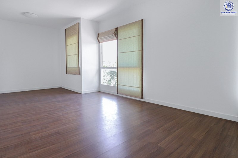 บ้านเดี่ยวมือหนึ่งนนทบุรี แบรนด์ LH ม.พฤกษ์ลดา2 บางใหญ่-เซ็นทรัลเวสต์เกต บ้านใหม่ไม่เคยเข้าอยู่ เนื้อที่ 60.2 ตร.ว. บนทำเลศักยภาพ ใกล้เซ็นทรัลเวสต์เกต และรถไฟฟ้าสายสีม่วง "สถานีคลองบางไผ่"...