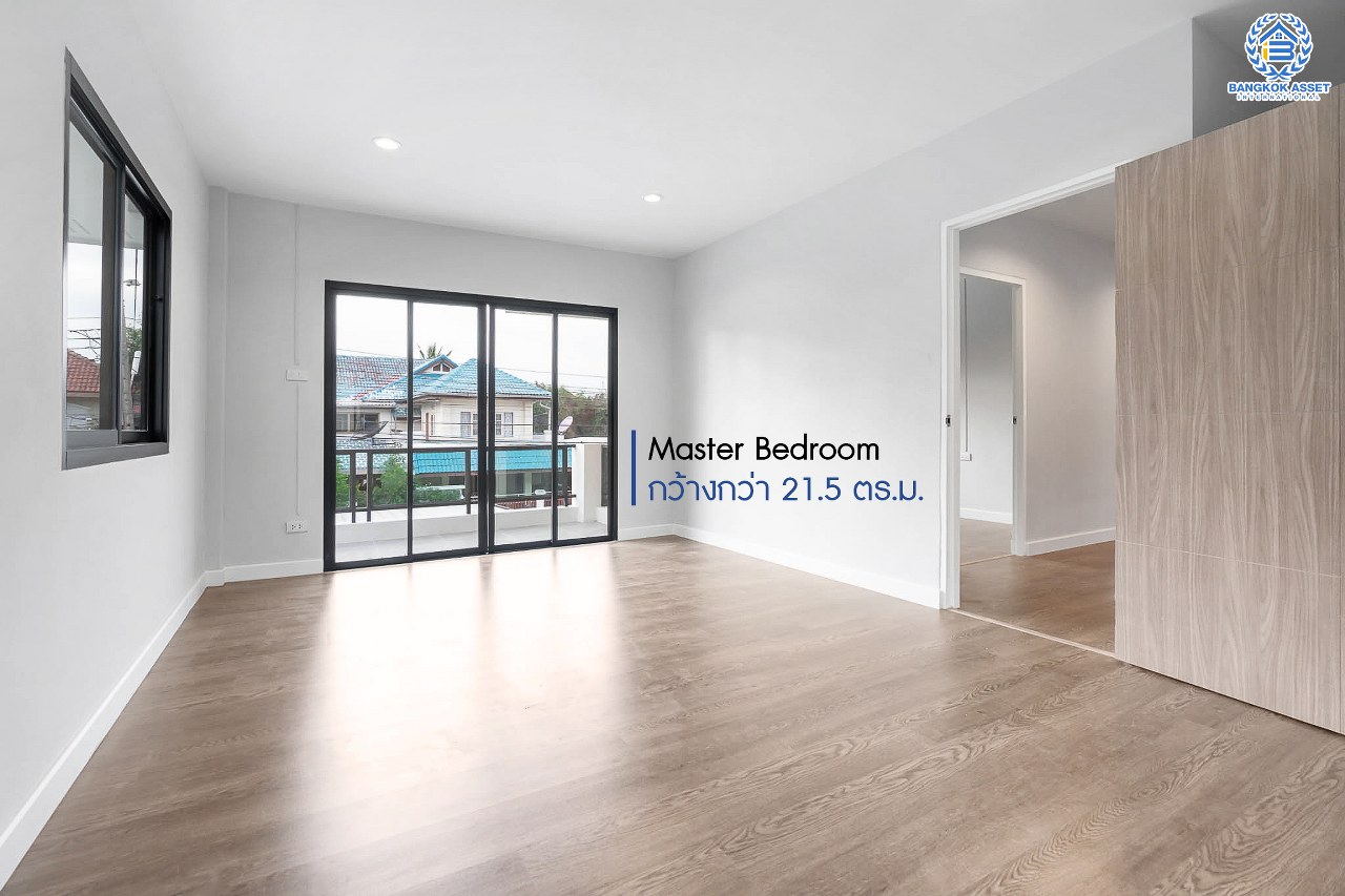 บ้านมือสองตกแต่งใหม่ ม.พลับพลาวิลล่า ตลิ่งชัน-บรมราชชนนี หลังใหญ่พิเศษพร้อมอยู่ เนื้อที่ 72 ตร.ว. ดีไซน์สวย ตกแต่งโทนอบอุ่น ฟังก์ชั่น 4 ห้องนอน 3 ห้องน้ำ 4 ที่จอดรถ บนทำเลเดินทางสะดวก เชื่อมต่อหลายเส้นทาง ใกล้เซ็นทรัลปิ่นเกล้า จุดขึ้นทางด่วน "ศรีรัช" และเพียง 10 นาทีถึงMRT "สถานีไฟฉาย"...