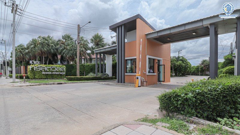 บ้านเดี่ยวมือสอง ม.เดอะทรัสต์วิลล์ วัชรพล–หทัยราษฏร์ บ้านสวยสไตล์คอนเทมโพลารี่ เนื้อที่ 52.5 ตร.ว. ฟังก์ชั่นครบ 3 ห้องนอน 2 ห้องน้ำ 2 ที่จอดรถ ทำเลดี เชื่อมต่อได้ทั้งถ.ลำลูกกา และถ.หทัยราษฏร์ และใกล้ทางด่วน