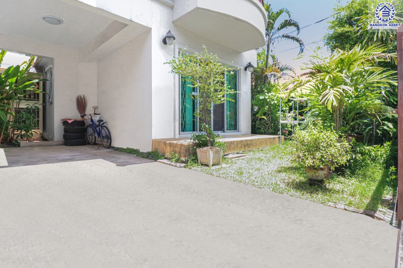 *****บ้านมือสองโซนปทุมฯ ห้องมุม! มีพื้นที่ด้านข้าง ม.ศุภาลัยวิลล์ ติวานนท์-ปทุมธานี เนื้อที่ 37.8 ต่อเติมครบ! ฟังก์ชั่น 3 นอน 2 น้ำ แถมแอร์ 1 เครื่อง บนทำเลเปี่ยมศักยภาพ ที่เชื่อมถนนหลายสาย ใกล้ทางด่วน "ศรีสมาน"