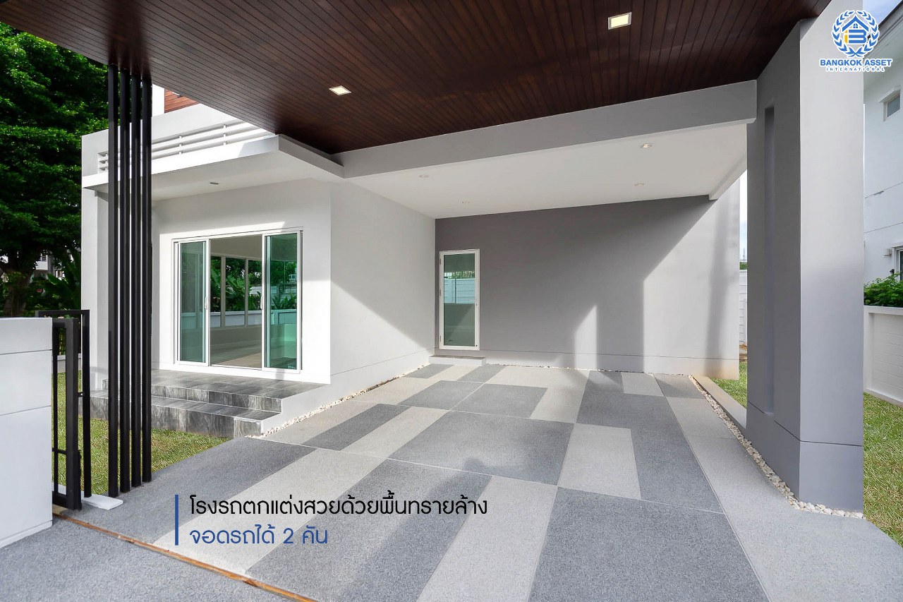 บ้านมือสองตกแต่งใหม่ หลังใหญ่ ห้องมุมพร้อมอยู่ ม.เดอะคลัสเตอร์วิลล์ 4 ราชพฤกษ์ – สิรินธร เนื้อที่ 55.5 ตร.ว. ฟังก์ชั่น 3 ห้องนอน 3 ห้องน้ำ จอดรถได้ถึง 2 คัน  พร้อมพื้นที่ใช้สอยกว่า 151 ตร.ม. Facilitie ครบครัน  การเดินทางสะดวก ใกล้วงเวียนพระรามห้า ,The Walk และจุดขึ้นทางด่วน "ศรีรัช"...