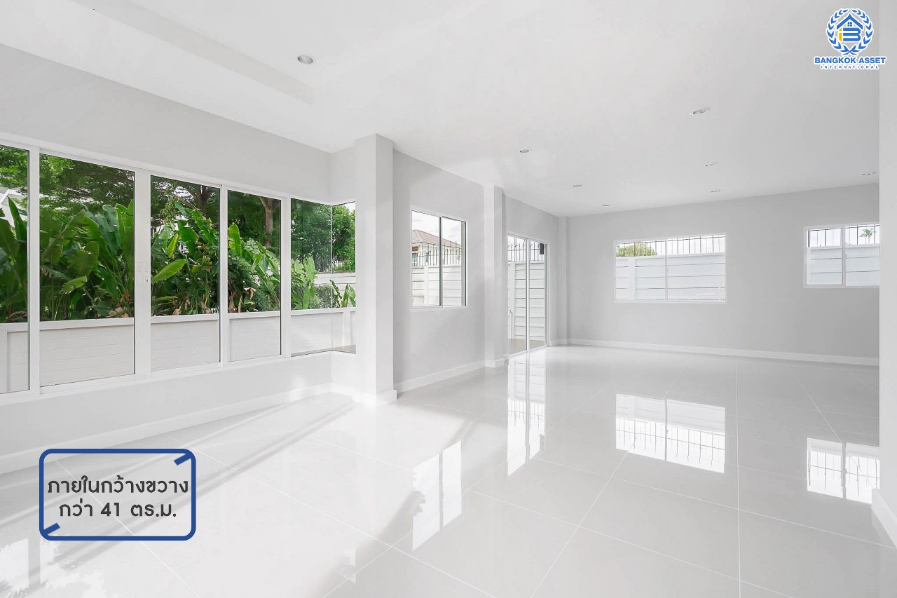 บ้านมือสองตกแต่งใหม่ หลังใหญ่ ห้องมุมพร้อมอยู่ ม.เดอะคลัสเตอร์วิลล์ 4 ราชพฤกษ์ – สิรินธร เนื้อที่ 55.5 ตร.ว. ฟังก์ชั่น 3 ห้องนอน 3 ห้องน้ำ จอดรถได้ถึง 2 คัน  พร้อมพื้นที่ใช้สอยกว่า 151 ตร.ม. Facilitie ครบครัน  การเดินทางสะดวก ใกล้วงเวียนพระรามห้า ,The Walk และจุดขึ้นทางด่วน "ศรีรัช"...