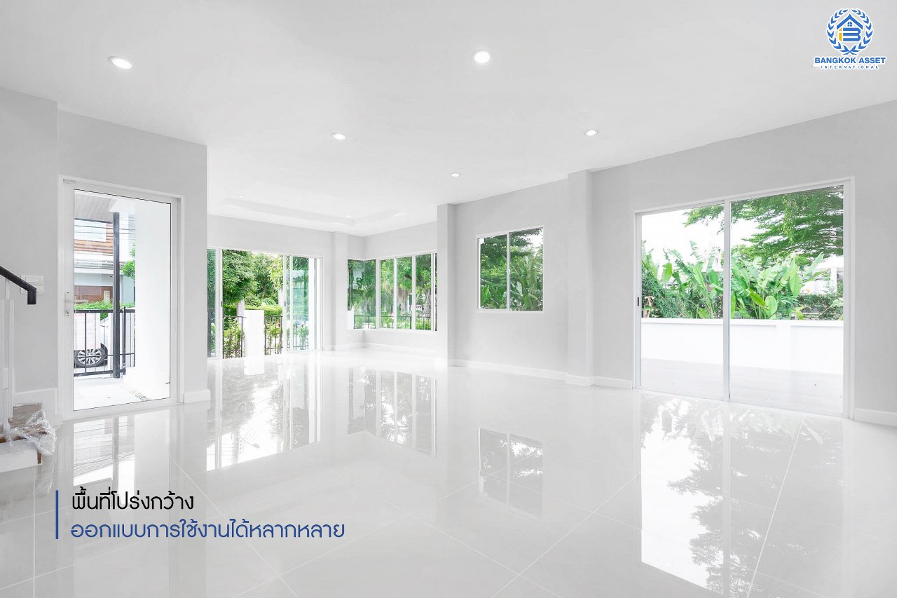 บ้านมือสองตกแต่งใหม่ หลังใหญ่ ห้องมุมพร้อมอยู่ ม.เดอะคลัสเตอร์วิลล์ 4 ราชพฤกษ์ – สิรินธร เนื้อที่ 55.5 ตร.ว. ฟังก์ชั่น 3 ห้องนอน 3 ห้องน้ำ จอดรถได้ถึง 2 คัน  พร้อมพื้นที่ใช้สอยกว่า 151 ตร.ม. Facilitie ครบครัน  การเดินทางสะดวก ใกล้วงเวียนพระรามห้า ,The Walk และจุดขึ้นทางด่วน "ศรีรัช"...