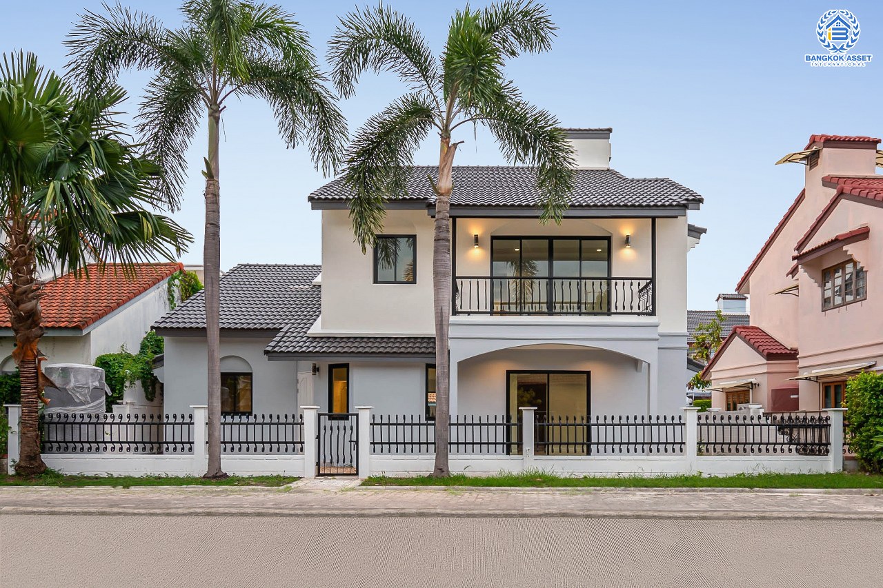 บ้านมือสองตกแต่งใหม่ ม.ปิ่นเกล้าการ์เด้นซิตี้ พุทธมณฆลสาย 2 หลังใหญ่ เนื้อที่ 62.3 ตร.ว. บรรยากาศเป็นส่วนตัว ฟังก์ชั่น 5 ห้องนอน (มีห้องแม่บ้าน) 3 ห้องน้ำ พร้อม Living Room กว้างขวาง บนทำเลเดินทางสะดวก ทางคู่ขนานลอยฟ้าบรมราชชนนี  และเพียง 10 นาทีถึงเซ็นทรัลปิ่นเกล้า