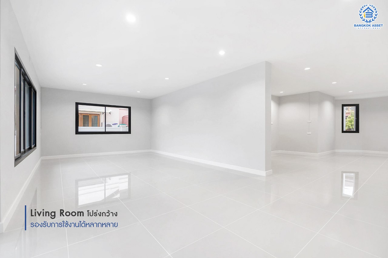 บ้านมือสองตกแต่งใหม่ ม.ปิ่นเกล้าการ์เด้นซิตี้ พุทธมณฆลสาย 2 หลังใหญ่ เนื้อที่ 62.3 ตร.ว. บรรยากาศเป็นส่วนตัว ฟังก์ชั่น 5 ห้องนอน (มีห้องแม่บ้าน) 3 ห้องน้ำ พร้อม Living Room กว้างขวาง บนทำเลเดินทางสะดวก ทางคู่ขนานลอยฟ้าบรมราชชนนี  และเพียง 10 นาทีถึงเซ็นทรัลปิ่นเกล้า