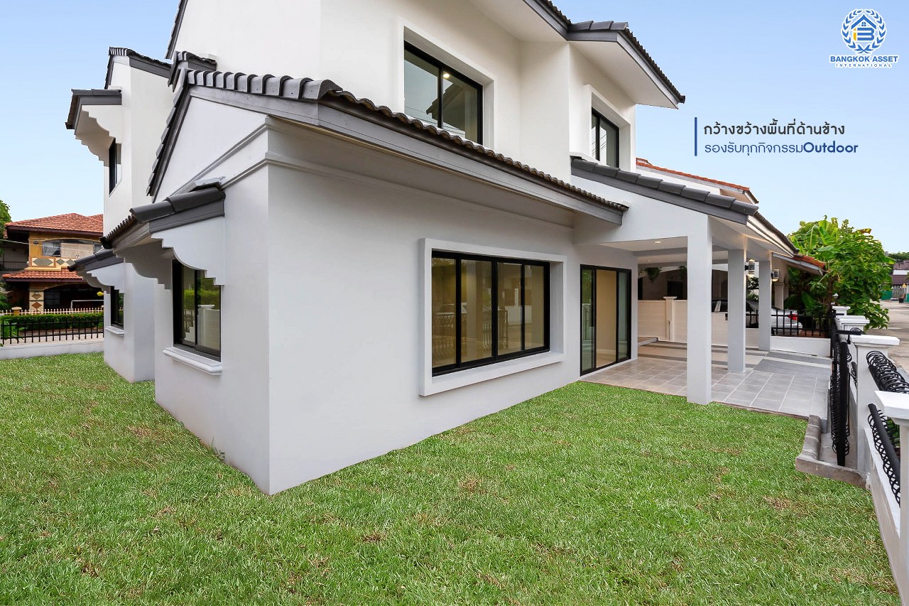 บ้านมือสองตกแต่งใหม่ ม.ปิ่นเกล้าการ์เด้นซิตี้ พุทธมณฆลสาย 2 หลังใหญ่ เนื้อที่ 62.3 ตร.ว. บรรยากาศเป็นส่วนตัว ฟังก์ชั่น 5 ห้องนอน (มีห้องแม่บ้าน) 3 ห้องน้ำ พร้อม Living Room กว้างขวาง บนทำเลเดินทางสะดวก ทางคู่ขนานลอยฟ้าบรมราชชนนี  และเพียง 10 นาทีถึงเซ็นทรัลปิ่นเกล้า