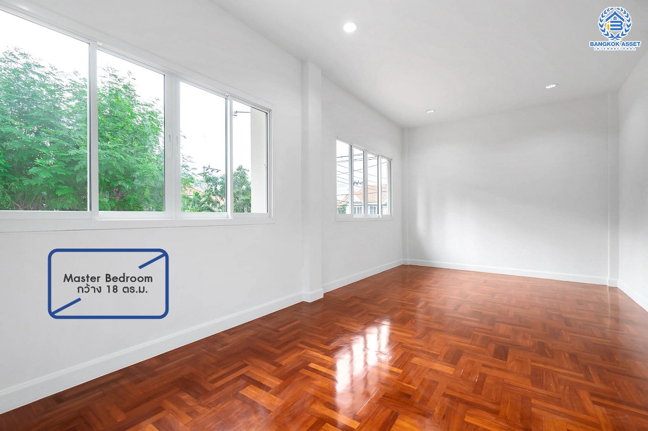 บ้านมือสองตกแต่งใหม่ ทาวน์เฮ้าส์ ห้องมุม! หลังใหญ่มาก เนื้อที่ 31.3 ตร.ว. ม.เปี่ยมสุข รัตนาธิเบศร์-พระนั่งเกล้า ต่อเติมเต็ม พร้อมอยู่ ฟังก์ชั่นจัดเต็ม 3 ห้องนอน 2 ห้องน้ำ ตอบโจทย์ทุกการเข้าอยู่ บนทำเลโซนเมือง ติดถ.รัตนาธิเบศร์ ใกล้เซ็นทรัลรัตนาธิเบศร์ และรถไฟฟ้าสถานี "สะพานพระนั่งเกล้า"