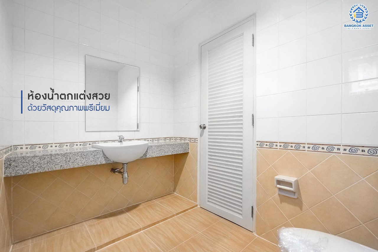 บ้านมือสองตกแต่งใหม่ ทาวน์เฮ้าส์ ห้องมุม! หลังใหญ่มาก เนื้อที่ 31.3 ตร.ว. ม.เปี่ยมสุข รัตนาธิเบศร์-พระนั่งเกล้า ต่อเติมเต็ม พร้อมอยู่ ฟังก์ชั่นจัดเต็ม 3 ห้องนอน 2 ห้องน้ำ ตอบโจทย์ทุกการเข้าอยู่ บนทำเลโซนเมือง ติดถ.รัตนาธิเบศร์ ใกล้เซ็นทรัลรัตนาธิเบศร์ และรถไฟฟ้าสถานี "สะพานพระนั่งเกล้า"