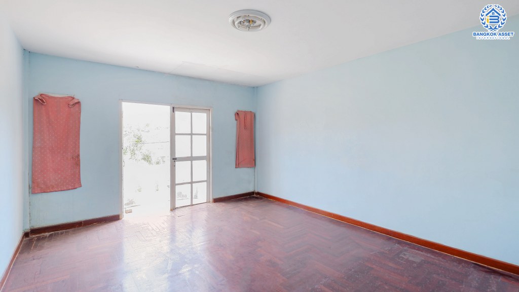 ทาวน์เฮ้าส์มือสองนนทบุรี ราคาถูกมากกกกก ม.บ้านริมน้ำนนท์นที บางกรวย-ไทรน้อย เนื้อที่ 20 ตร.ว. ฟังชั่น 2 ห้องนอน 2 ห้องน้ำ ใกล้เซ็นทรัสเวสต์เกต ใกล้รถไฟฟ้าสองสถานีบางพลูและบางรักใหญ่