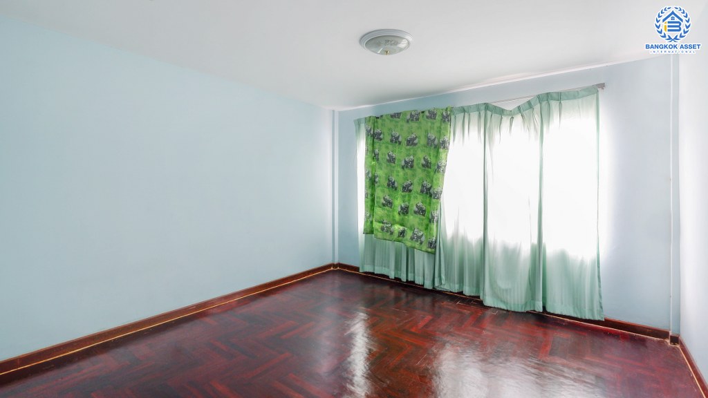 ทาวน์เฮ้าส์มือสองนนทบุรี ราคาถูกมากกกกก ม.บ้านริมน้ำนนท์นที บางกรวย-ไทรน้อย เนื้อที่ 20 ตร.ว. ฟังชั่น 2 ห้องนอน 2 ห้องน้ำ ใกล้เซ็นทรัสเวสต์เกต ใกล้รถไฟฟ้าสองสถานีบางพลูและบางรักใหญ่