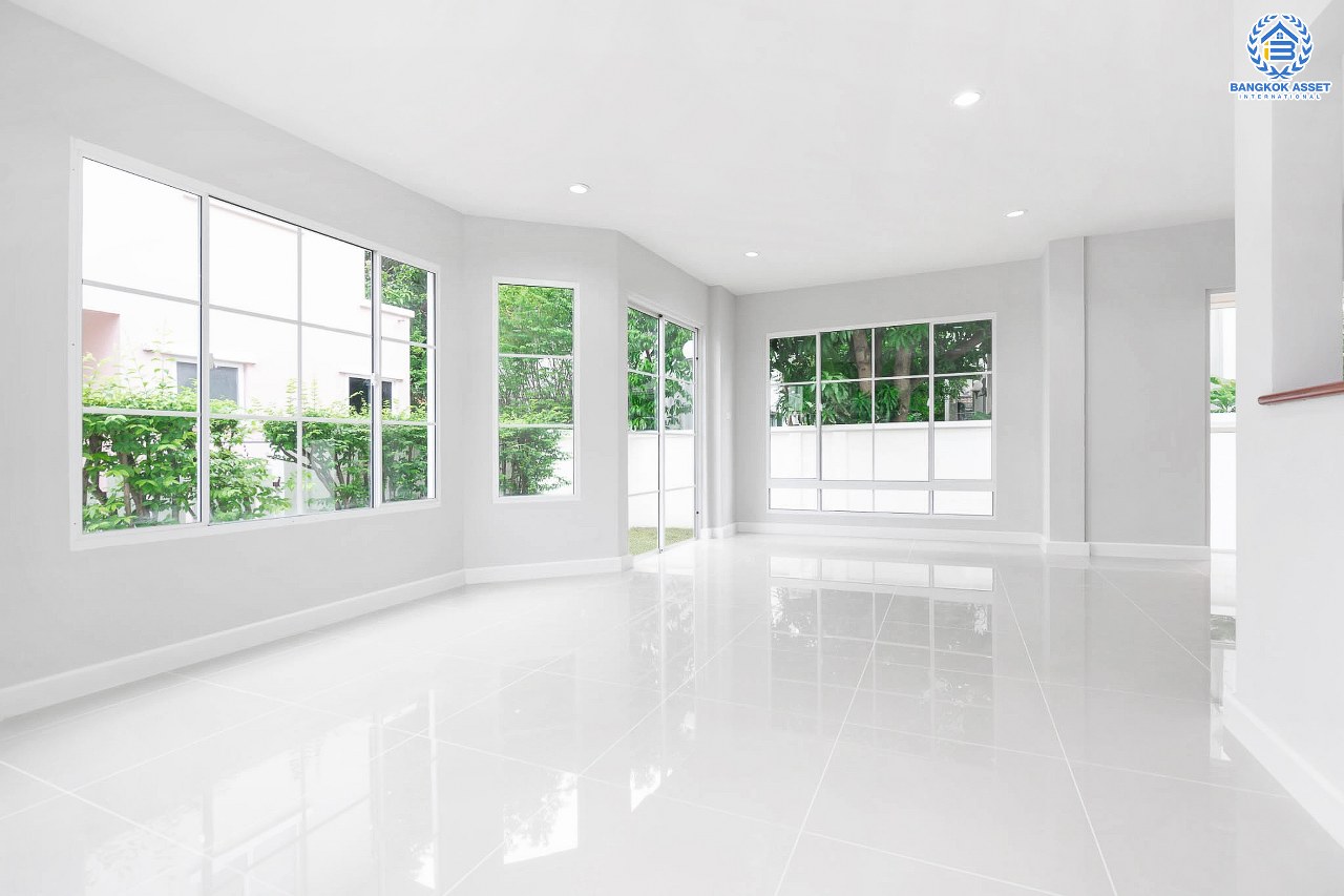 บ้านมือสองตกแต่งใหม่ คุณภาพแบรนด์ LH ม.ชลลดา บางใหญ่-เซ็นทรัลเวสต์เกต เนื้อที่ 52.5 ตร.ว. ฟังก์ชั่น 3 ห้องนอน 2 ห้องน้ำ สามารถจอดรถได้ถึง 3 คัน Facility ครบครัน พร้อมทุกการเข้าอยู่ บนทำเลเดินทางสะดวก ใกล้ถ.กาญจนาภิเษก เพียง 10 นาทีถึงรถไฟฟ้า "สถานีคลองบางไผ่"...