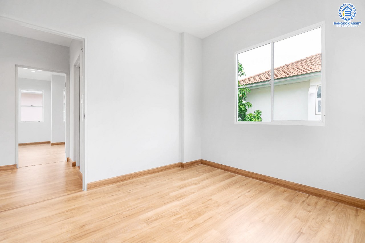 บ้านมือสองตกแต่งใหม่ คุณภาพแบรนด์ LH ม.ชลลดา บางใหญ่-เซ็นทรัลเวสต์เกต เนื้อที่ 52.5 ตร.ว. ฟังก์ชั่น 3 ห้องนอน 2 ห้องน้ำ สามารถจอดรถได้ถึง 3 คัน Facility ครบครัน พร้อมทุกการเข้าอยู่ บนทำเลเดินทางสะดวก ใกล้ถ.กาญจนาภิเษก เพียง 10 นาทีถึงรถไฟฟ้า "สถานีคลองบางไผ่"...