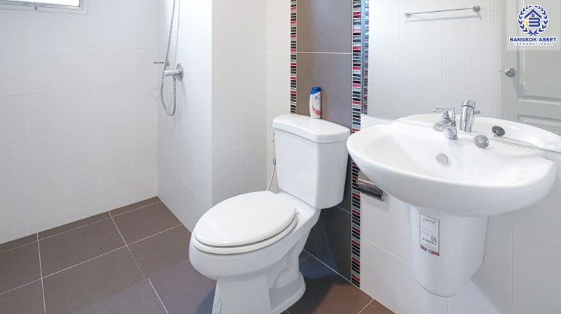 บ้านเดี่ยวมือสองนนทบุรี แบรนด์ดังจาก SC ASSET โครงการ ไลฟ์บางกอกบลูเลอวาร์ด ราชพฤกษ์-รัตนาธิเบศร์ บ้านสวยตกแต่ง/ต่อเติมพร้อมอยู่ เนื้อที่ 52.3 ตร.ว. ฟังก์ชั่น 4 ห้องนอน 3 ห้องน้ำ แถมแอร์ 2 เครื่อง! โดดเด่นบนทำเลศักยภาพ ติดถนนราชพฤกษ์ ใกล้รถไฟฟ้า "สถานีบางรักน้อยท่าอิฐ"...