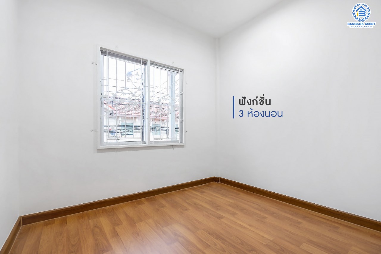 บ้านมือสองตกแต่งใหม่ ม.เดอะวิลล่า ราชพฤกษ์-ท่าอิฐ Private Zone มีความเป็นส่วนตัวมาก ตกแต่งสไตล์อบอุ่นและหรูหราด้วยฝ้าหลุม เนื้อที่ 18 ตร.ว. คุณภาพ Property Perfect ฟังก์ชั่นครบ! 3 ห้องนอน 2 ห้องน้ำ บนทำเลเยี่ยมเชื่อมต่อทั้งถ.รัตนาธิเบศร์ และถ.ราชพฤกษ์ และเพียง 10 นาที ถึงรถไฟฟ้า "สถานีบางรักน้อยท่าอิฐ"...