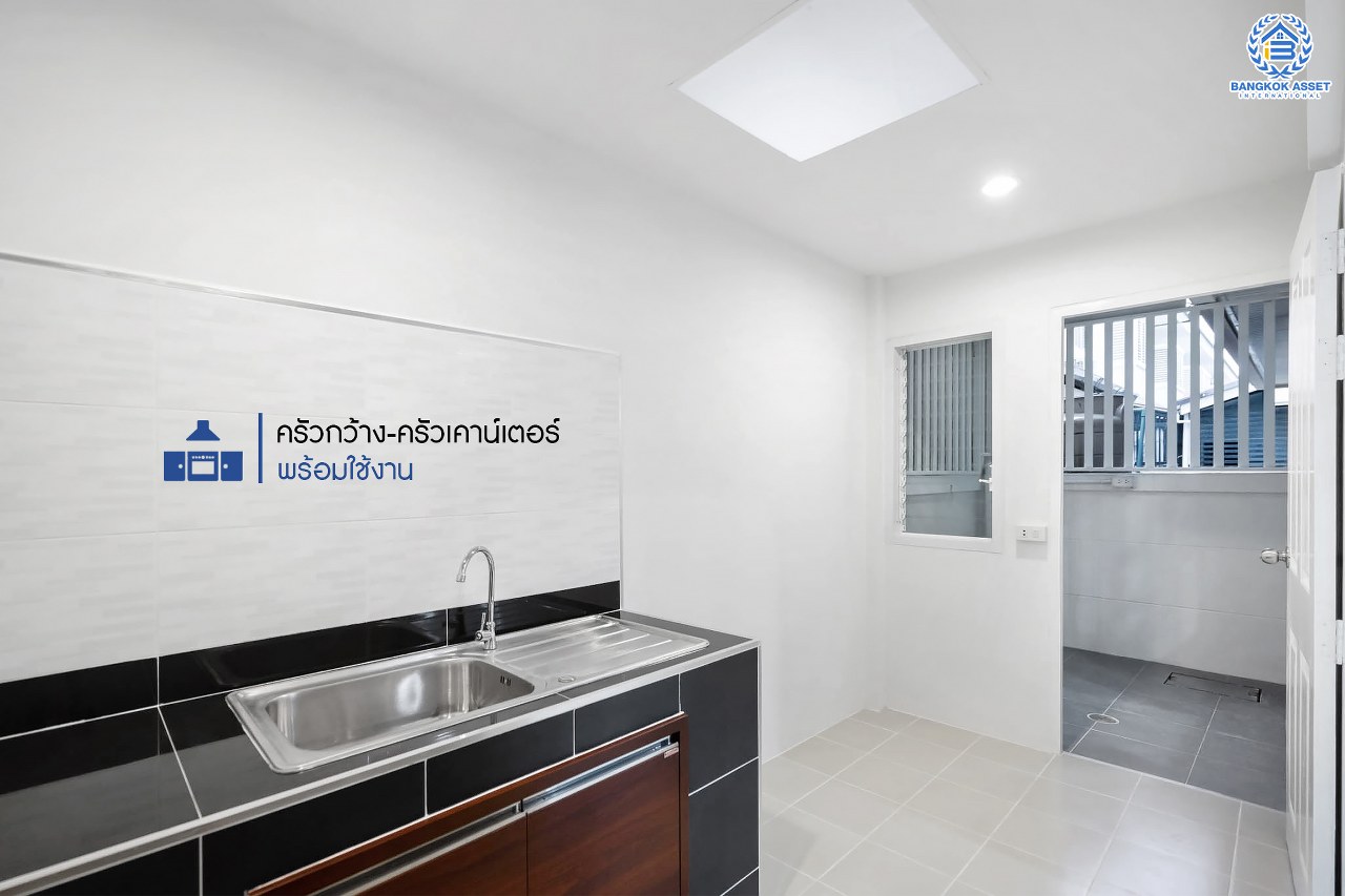 บ้านมือสองตกแต่งใหม่ ม.เดอะวิลล่า ราชพฤกษ์-ท่าอิฐ Private Zone มีความเป็นส่วนตัวมาก ตกแต่งสไตล์อบอุ่นและหรูหราด้วยฝ้าหลุม เนื้อที่ 18 ตร.ว. คุณภาพ Property Perfect ฟังก์ชั่นครบ! 3 ห้องนอน 2 ห้องน้ำ บนทำเลเยี่ยมเชื่อมต่อทั้งถ.รัตนาธิเบศร์ และถ.ราชพฤกษ์ และเพียง 10 นาที ถึงรถไฟฟ้า "สถานีบางรักน้อยท่าอิฐ"...