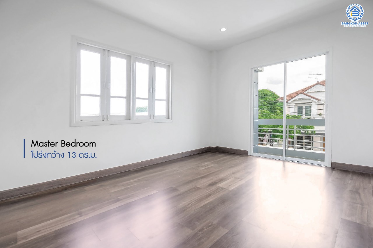 บ้านมือสองตกแต่งใหม่ ห้องมุม! ม.ทิพย์พิมานการ์เด้น บ้านกล้วย-ไทรน้อย เนื้อที่ 40 ตร.ว. ฟังก์ชั่น 3 ห้องนอน 2 ห้องน้ำ ต่อเติมเต็มพร้อมเข้าอยู่ บนทำเลศักยภาพ เดินทางสะดวกเข้า-ออกได้ 2 เส้นทางหลัก ได้แก่ ซอยวัดลาดปลาดุก , บ้านกล้วย-ไทรน้อย ใกล้เซ็นทรัลเวสต์เกต และรถไฟฟ้า "สถานีคลองบางไผ่"...