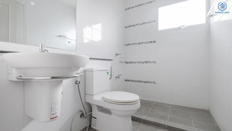 บ้านแฝดมือสองนนทบุรี ม.เพอร์เฟคพาร์ค บางใหญ่-พระราม5 บ้านพร้อมอยู่ แบรนด์พร็อพเพอร์ตี้ เพอร์เฟค* เนื้อที่ 36 ตร.ว. ฟังก์ชั่น 3 ห้องนอน 2 ที่จอดรถ แถมแอร์ 3เครื่อง บรรยากาศร่มรื่น เงียบสงบ ส่วนกลางครบ!! บนทำเลคุณภาพใกล้ เซ็นทรัลเวสต์เกต และ MRT "สถานีตลาดบางใหญ่"...