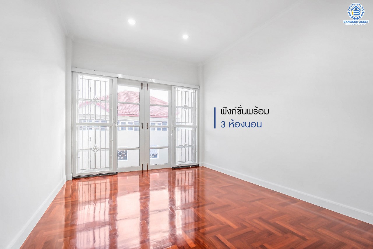 บ้านมือสองตกแต่งใหม่ ม.บิวตี้เฮ้าส์4 กาญจนาฯ-ราชพฤกษ์ ทาวน์เฮ้าส์หลังใหญ่ เนื้อที่ 30.1 ตร.ว. ฟังก์ชั่น 3 ห้องนอน 2 ห้องน้ำ 2 ที่จอดรถ ชั้นเป็นปูพื้นไม้ปาร์เก้ มีพื้นที่สนามด้านข้าง บนทำเลเยี่ยมเข้า-ออกได้หลายเส้นทาง ใกล้ The Walk , โรงเรียนเทพศิรินทร์ เพียง 5 นาทีถึงทางด่วน "ศรีรัช"...