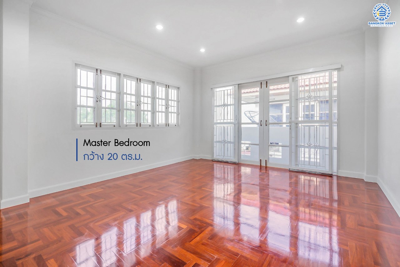 บ้านมือสองตกแต่งใหม่ ม.บิวตี้เฮ้าส์4 กาญจนาฯ-ราชพฤกษ์ ทาวน์เฮ้าส์หลังใหญ่ เนื้อที่ 30.1 ตร.ว. ฟังก์ชั่น 3 ห้องนอน 2 ห้องน้ำ 2 ที่จอดรถ ชั้นเป็นปูพื้นไม้ปาร์เก้ มีพื้นที่สนามด้านข้าง บนทำเลเยี่ยมเข้า-ออกได้หลายเส้นทาง ใกล้ The Walk , โรงเรียนเทพศิรินทร์ เพียง 5 นาทีถึงทางด่วน "ศรีรัช"...