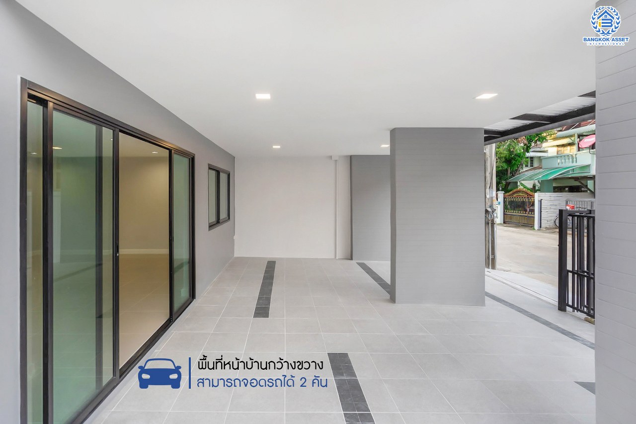 บ้านมือสองตกแต่งใหม่ ม.นนทรีปาร์ค รัตนาธิเบศร์-ไทรม้า บ้านแฝดหลังใหญ่เกือบเท่าบ้านเดี่ยว! เนื้อที่ 44 ตร.ว. ฟังก์ชั่นจัดเต็ม 4 ห้องนอน 3 ห้องน้ำ จอดรถได้ 2 คัน กว้างขวางบนพื้นที่ใช้สอยถึง 234 ตร.ม. บนทำเลโซนเมือง ใจกลาง 2 เซ็นทรัลฯ เดินทางสุดสะดวกเพียง 2 นาทีถึงรถไฟฟ้า "สถานีไทรม้า"...