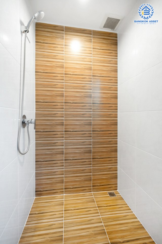 บ้านมือสองตกแต่งใหม่ ม.คาซ่าวิลล์ ราชพฤกษ์-รัตนาธิเบศร์1 (Q.House) ดีไซน์ทันสมัยพร้อมเข้าอยู่ เนื้อที่ 57 ตร.ว. ฟังก์ชั่น 3 ห้องนอน 3 ห้องน้ำ บนทำเลศักยภาพ ติดถนนราชพฤกษ์ และเพียง 10 นาทีถึงรถไฟฟ้า "สถานีบางรักน้อยท่าอิฐ"...