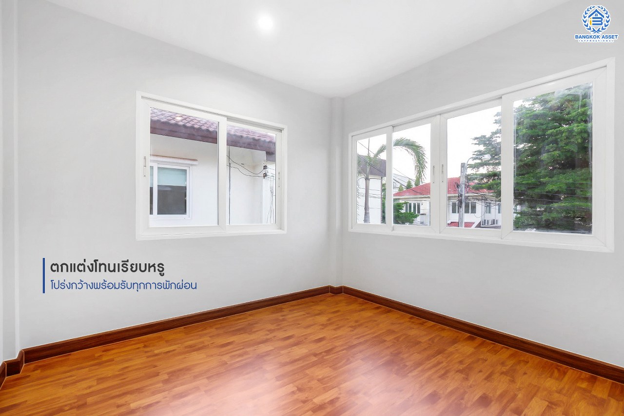 บ้านมือสองตกแต่งใหม่ ม.คาซ่าวิลล์ ราชพฤกษ์-รัตนาธิเบศร์1 (Q.House) ดีไซน์ทันสมัยพร้อมเข้าอยู่ เนื้อที่ 57 ตร.ว. ฟังก์ชั่น 3 ห้องนอน 3 ห้องน้ำ บนทำเลศักยภาพ ติดถนนราชพฤกษ์ และเพียง 10 นาทีถึงรถไฟฟ้า "สถานีบางรักน้อยท่าอิฐ"...