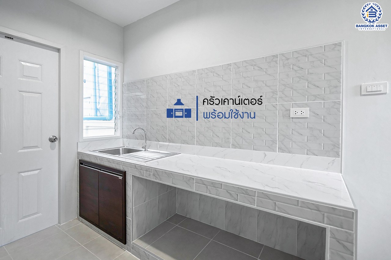 บ้านมือสองตกแต่งใหม่ ม.แลนซีโอ วงแหวนฯ-ปิ่นเกล้า (ซ.วัดพระเงิน) #หลังมุม สังคมคุณภาพแบรนด์ ลลิลพร็อพเพอร์ตี้ เนื้อที่ 40.5 ตร.ว. ฟังก์ชั่น 3นอน 2น้ำ 2 ที่จอดรถ บนทำเลเดินทางสะดวก ใกล้ถ.กาญจนาภิเษก เข้า-ออกได้หลายเส้นทาง *เพียง 5 นาทีถึงจุดขึ้นทางด่วน "ศรีรัช"...