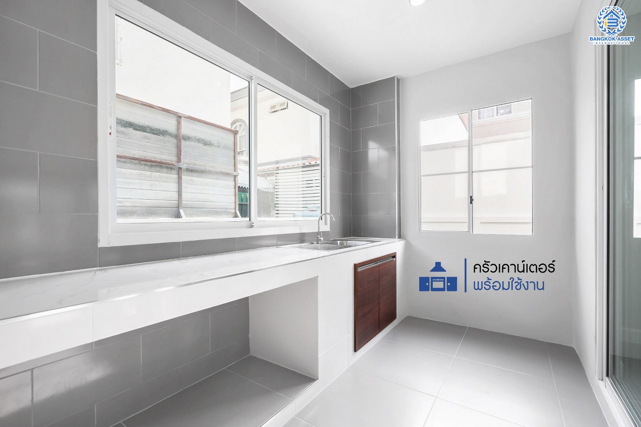 บ้านมือสองตกแต่งใหม่ หลังใหญ่พิเศษ!! เนื้อที่ 70.6 ตร.ว. #แปลงมุม ม.ณัฐกานต์ บรมราชชนนี-พุทธมณฑลสาย2 ฟังก์ชั่นจัดเต็ม 3 ห้องนอน 1 ห้องแม่บ้าน 4 ห้องน้ำ พร้อม Living Room บนทำเลใกล้ทางคู่ขนานลอยฟ้าบรมราชชนนี และ เพียง 10 นาทีถึงเซ็นทรัลปิ่นเกล้า