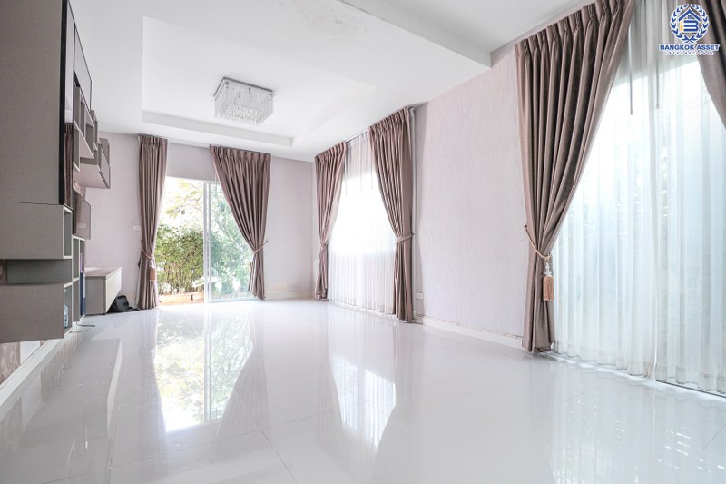 บ้านแฝดมือสองนนทบุรี แบรนด์ พร็อพเพอร์ตี้ เพอร์เฟค* ม.เพอร์เฟคพาร์ค ราชพฤกษ์ หลังใหญ่ต่อเติมครบ! พร้อมอยู่ เนื้อที่ 39.6 ตร.ว. ฟังก์ชั่นครบ! 3 ห้องนอน 2 ที่จอดรถ มีบิ้วท์อินห้อง Living room และครัวเคาน์เตอร์พร้อมใช้งาน แถมแอร์ 2 เครื่อง!! บนทำเลโซนเมือง ติดถ.ราชพฤกษ์ ใกล้วงเวียนพระรามห้า ,รถไฟฟ้า และทางด่วน...