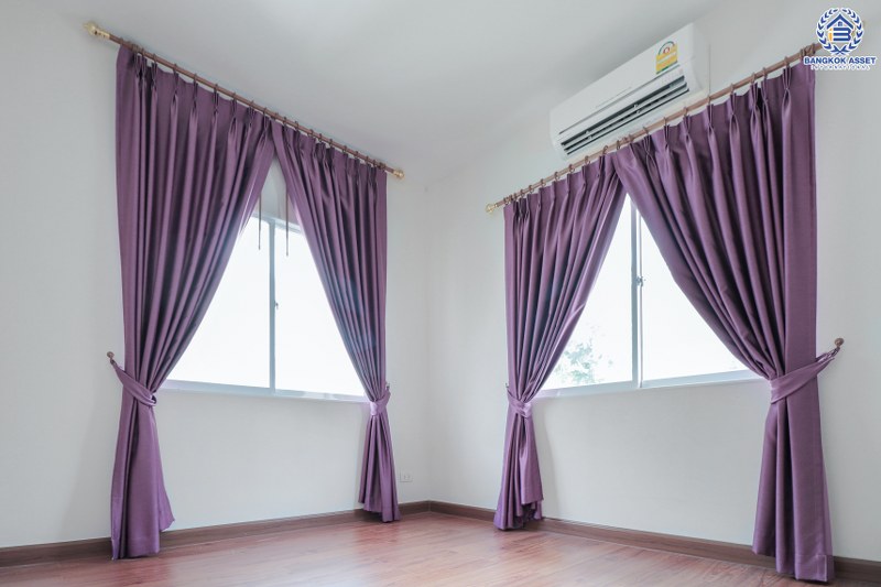 บ้านแฝดมือสองนนทบุรี แบรนด์ พร็อพเพอร์ตี้ เพอร์เฟค* ม.เพอร์เฟคพาร์ค ราชพฤกษ์ หลังใหญ่ต่อเติมครบ! พร้อมอยู่ เนื้อที่ 39.6 ตร.ว. ฟังก์ชั่นครบ! 3 ห้องนอน 2 ที่จอดรถ มีบิ้วท์อินห้อง Living room และครัวเคาน์เตอร์พร้อมใช้งาน แถมแอร์ 2 เครื่อง!! บนทำเลโซนเมือง ติดถ.ราชพฤกษ์ ใกล้วงเวียนพระรามห้า ,รถไฟฟ้า และทางด่วน...