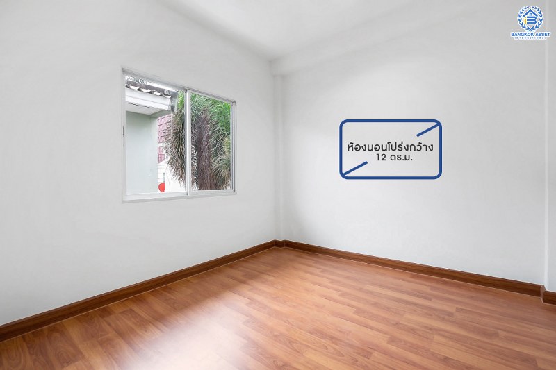 บ้านมือสองตกแต่งใหม่ จาก Property Perfect โครงการ เดอะวิลล่า ราชพฤกษ์-ท่าอิฐ หลังมุม! ตกแต่งพร้อมเข้าอยู่ เนื้อที่ 18 ตร.ว. ฟังก์ชั่นครบ 3 ห้องนอน 2 ห้องน้ำ รองรับทุกการอยู่อาศัย บนทำเลใกล้รถไฟฟ้า สถานีบางรักน้อยท่าอิฐ เชื่อมต่อทั้งถ.รัตนาธิเบศร์ และถ.ราชพฤกษ์...