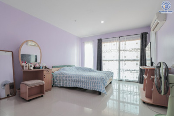 ทาวน์โฮมมือสองนนทบุรี  ม.ไพร์มเพลส รัตนาธิเบศร์ บ้านพร้อมอยู่ต่อเติมเต็ม เนื้อที่ 21.40 ตร.ว. หน้ากว้าง 6 เมตร จอดรถได้ 2 คัน* ฟังก์ชั่น 3นอน 2น้ำ ภายในกว้างขวาง อยู่สบาย พร้อมสาธารณูปโภคครบครัน บนทำเลเดินทางสะดวก เข้า-ออกได้หลายเส้นทาง เพียง 3 นาทีถึงเซ็นทรัลเวสต์เกต ใกล้รถไฟฟ้าสถานี "แยกบางพลู"