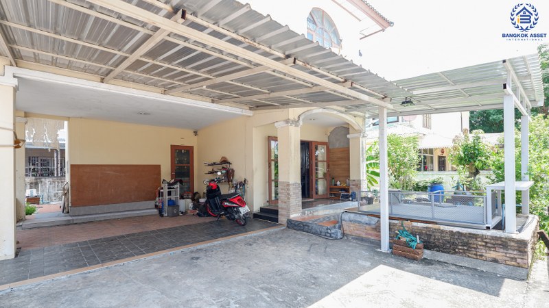 บ้านเดี่ยวมือสองนนทบุรี ม.ประดับดาว1-4 ราชพฤกษ์ หลังใหญ่ เนื้อที่ 60.1 ตร.ว. ฟังก์ชั่น 4 ห้องนอน 2 ห้องน้ำ ต่อเติมเต็ม บนทำเลเยี่ยม! ใกล้ถนนราชพฤกษ์ และรถไฟฟ้า "บางรักน้อยท่าอิฐ"