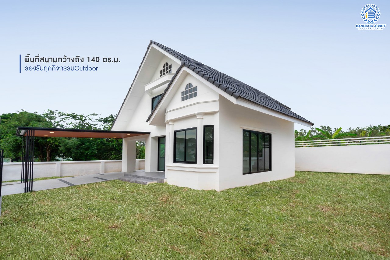 บ้านมือสองตกแต่งใหม่ หลังใหญ่พิเศษ!! เนื้อที่ 80 ตร.ว. #หลังมุม วิวทะเลสาบ ม.กฤษดานคร20 ปิ่นเกล้า ติดถนนบรมราชชนนี ตกแต่งผสมผสานกลิ่นอายยุโรป ด้วยดีไซน์บ้านแบบTudor style รูปแบบสถาปัตยกรรมสุดClassicจากอังกฤษ พร้อมฟังก์ชั่นจัดเต็ม 4 ห้องนอน 2 ห้องน้ำ 2 ที่จอดรถ บนทำเลใกล้ทางคู่ขนานลอยฟ้าบรมราชชนนี และเซ็นทรัลปิ่นเกล้า