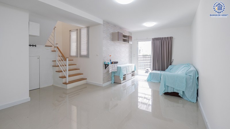 ทาวน์เฮ้าส์มือสองนนทบุรี  ม.พฤกษาทาวน์ ติดถนนราชพฤกษ์ ใกล้วงเวียนพระราม5 เชื่อมต่อทุกการเดินทาง บ้านพร้อมอยู่! เนื้อที่ 17.6 ตร.ว. ฟังก์ชั่น 3 ห้องนอน 2 ห้องน้ำ แถมเครื่องปรับอากาศ 3 เครื่อง รองรับทุกการอยู่อาศัย ,สาธารณูปโภคครบครัน บนทำเลที่ดีที่สุด