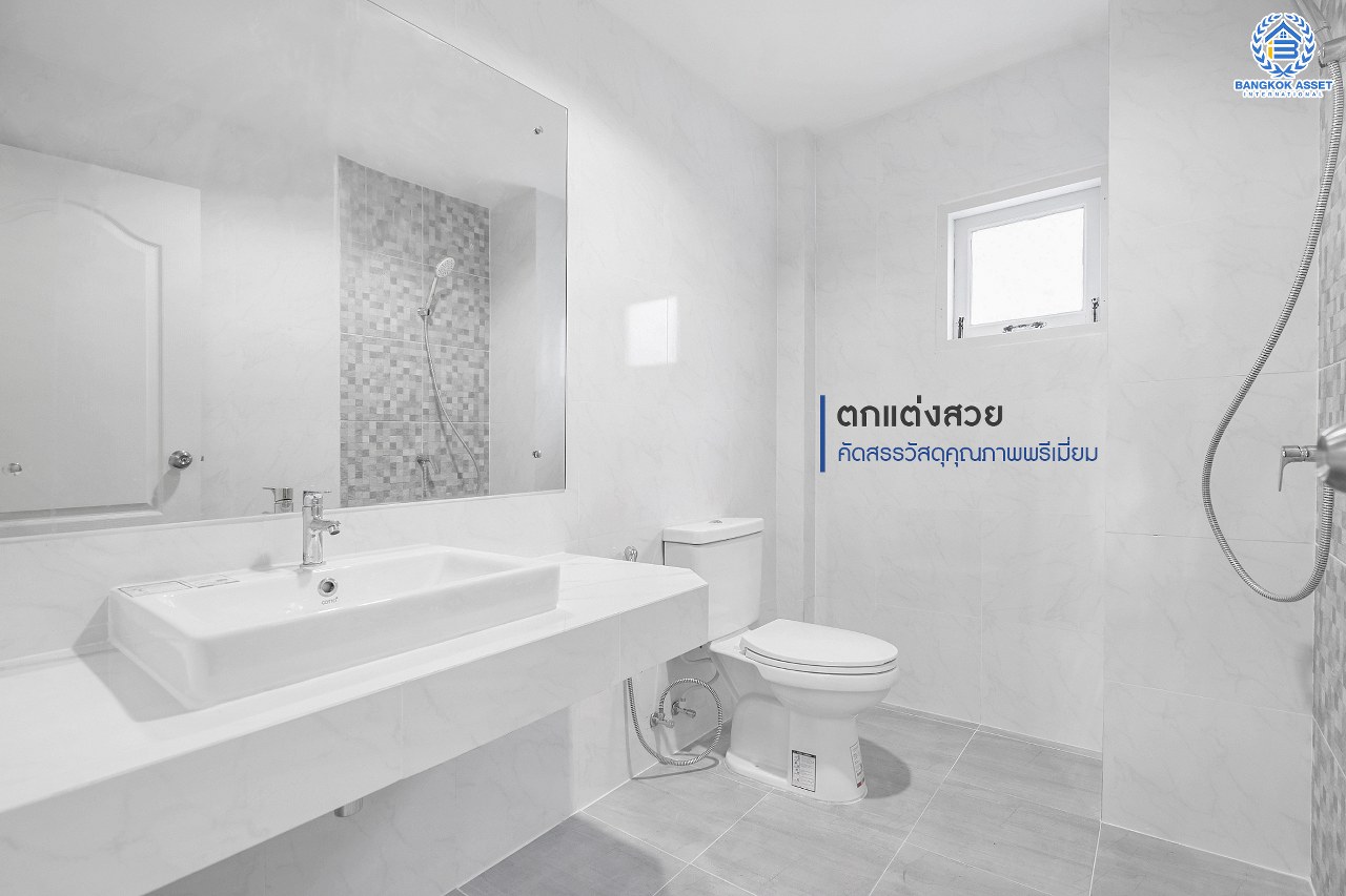 บ้านมือสองตกแต่งใหม่ ม.กฤษดานคร31 ปิ่นเกล้า ติดถนนบรมราชชนนี ฟังก์ชั่นจัดเต็ม 3 ห้องนอน 3 ห้องน้ำ Terrace กว้าง รองรับความสุขบนเนื้อที่ดิน 54.6 ตร.ว. พื้นที่ใช้สอยกว่า 200 ตร.ม. บนทำเลศักยภาพใกล้ทางคู่ขนานลอยฟ้าบรมราชชนนี และเซ็นทรัลปิ่นเกล้า...