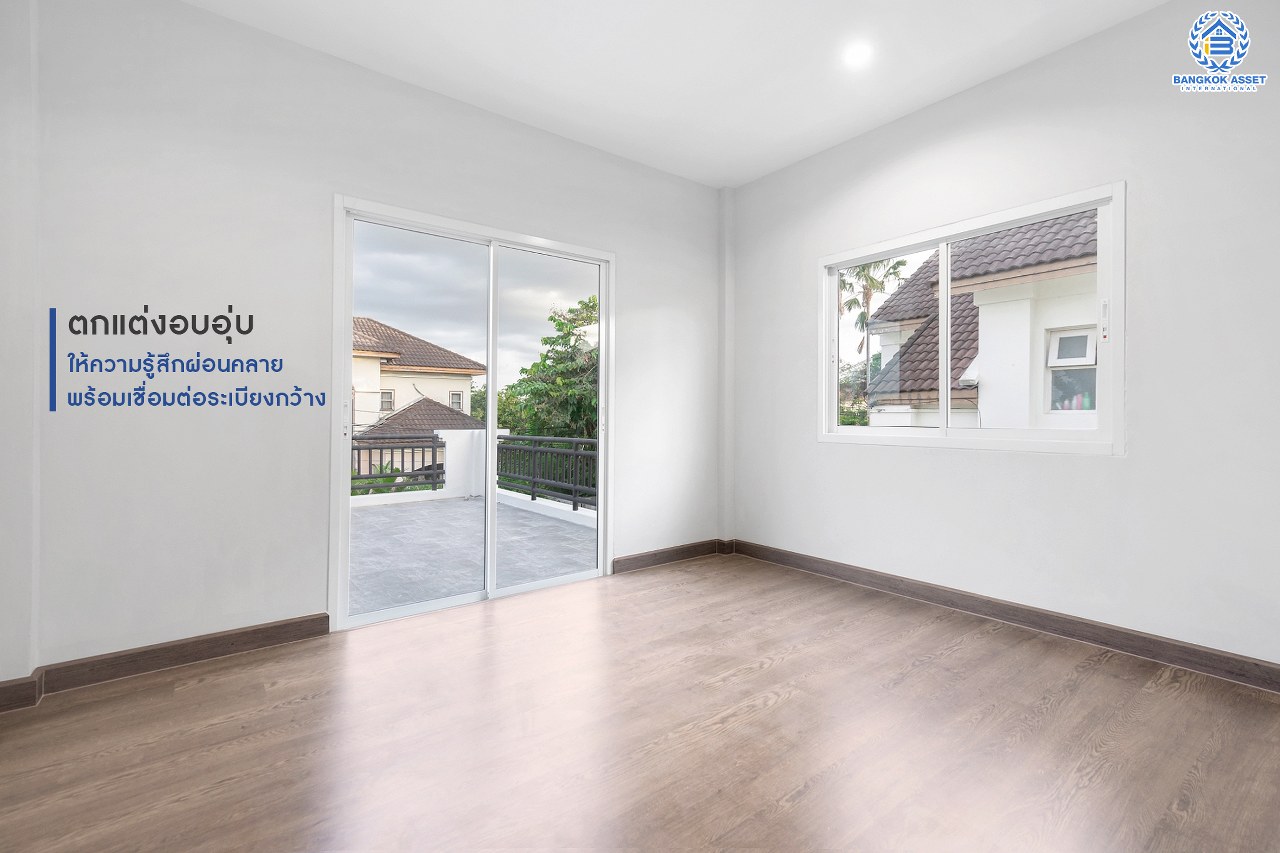 บ้านมือสองตกแต่งใหม่ ม.กฤษดานคร31 ปิ่นเกล้า ติดถนนบรมราชชนนี ฟังก์ชั่นจัดเต็ม 3 ห้องนอน 3 ห้องน้ำ Terrace กว้าง รองรับความสุขบนเนื้อที่ดิน 54.6 ตร.ว. พื้นที่ใช้สอยกว่า 200 ตร.ม. บนทำเลศักยภาพใกล้ทางคู่ขนานลอยฟ้าบรมราชชนนี และเซ็นทรัลปิ่นเกล้า...