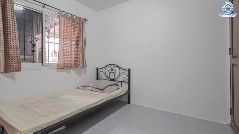 บ้านแฝดมือสอง ใกล้สนามบินดอนเมือง! ม.ณัฐนันท์ ดอนเมือง-สรงประภา เนื้อที่ 38.9 ตร.ว. ฟังก์ชั่น 3 ห้องนอน 2 ห้องน้ำ บ้านสวยต่อเติมพร้อมเข้าอยู่! บนทำเลดีที่สุด เชื่อมต่อหลายเส้นทาง ใกล้รถไฟฟ้า "สถานีดอนเมือง" และทางด่วนอุตราภิมุข