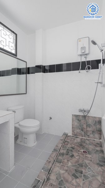 บ้านแฝดมือสอง ใกล้สนามบินดอนเมือง! ม.ณัฐนันท์ ดอนเมือง-สรงประภา เนื้อที่ 38.9 ตร.ว. ฟังก์ชั่น 3 ห้องนอน 2 ห้องน้ำ บ้านสวยต่อเติมพร้อมเข้าอยู่! บนทำเลดีที่สุด เชื่อมต่อหลายเส้นทาง ใกล้รถไฟฟ้า "สถานีดอนเมือง" และทางด่วนอุตราภิมุข