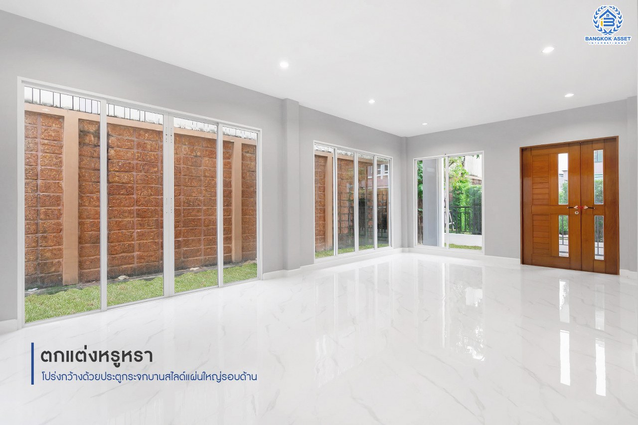 บ้านมือสองตกแต่งใหม่ ดีไซน์สุดหรู ม.บางกอกบูเลอวาร์ด ราชพฤกษ์-พระราม5-2 หลังใหญ่ #แปลงมุม เนื้อที่ 57.1 ตร.ว. บนสังคมคุณภาพ SC Asset* รองรับครอบครัวใหญ่ด้วยฟังก์ชั่นจัดเต็ม 4 ห้องนอน 4 ห้องน้ำ (ห้องนอนชั้นบนทุกห้องมีห้องน้ำในตัว) 2 ที่จอดรถ บนทำเลติดถนนราชพฤกษ์ ใกล้วงเวียนพระรามห้า ,ทางด่วน และเพียง 10 ถึงรถไฟฟ้า "สถานีบางรักใหญ่"