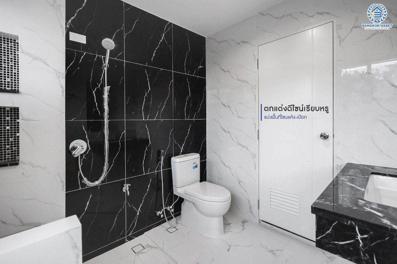 บ้านมือสองตกแต่งใหม่ แบรนด์ LH หลังใหญ่พิเศษ #แปลงมุม มีพื้นที่มุมสวนกว้าง 200 ตร.ม. โซนหน้าสวนและใกล้ส่วนกลาง ม.มัณฑนา ติดถนนราชพฤกษ์ เนื้อที่ 96.5 ตร.ว. ฟังก์ชั่น 3 ห้องนอน 1 ห้องแม่บ้าน 4 ห้องน้ำ มี Living Room และ Facilities ครบ! บนทำเลใกล้วงเวียนพระราม5 และMRT "สถานีบางรักน้อยท่าอิฐ"