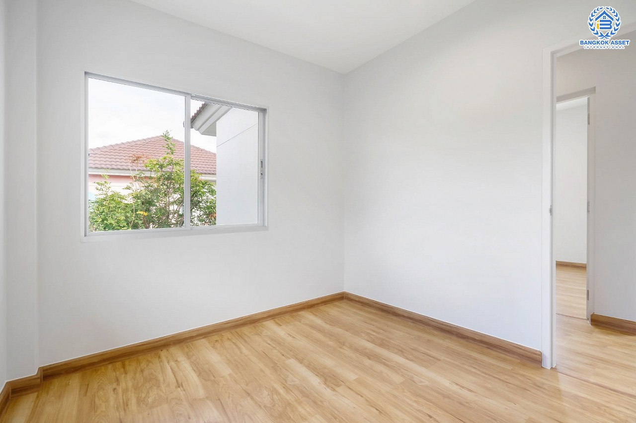 บ้านมือสองตกแต่งใหม่ แบรนด์หรู SC ASSET โครงการ ไลฟ์บางกอกบลูเลอวาร์ด ราชพฤกษ์-รัตนาธิเบศร์ หลังใหญ่ #แปลงมุม เนื้อที่ 54.9 ตร.ว. ตกแต่งดีไซน์ ตอบโจทย์ทุกการอยู่อาศัย ฟังก์ชั่นพร้อม 3 ห้องนอน 3 ห้องน้ำ 2 ที่จอดรถ บนทำเลศักยภาพ ติดถนนราชพฤกษ์ เพียง 5 นาทีถึงรถไฟฟ้า "สถานีบางรักน้อยท่าอิฐ".....