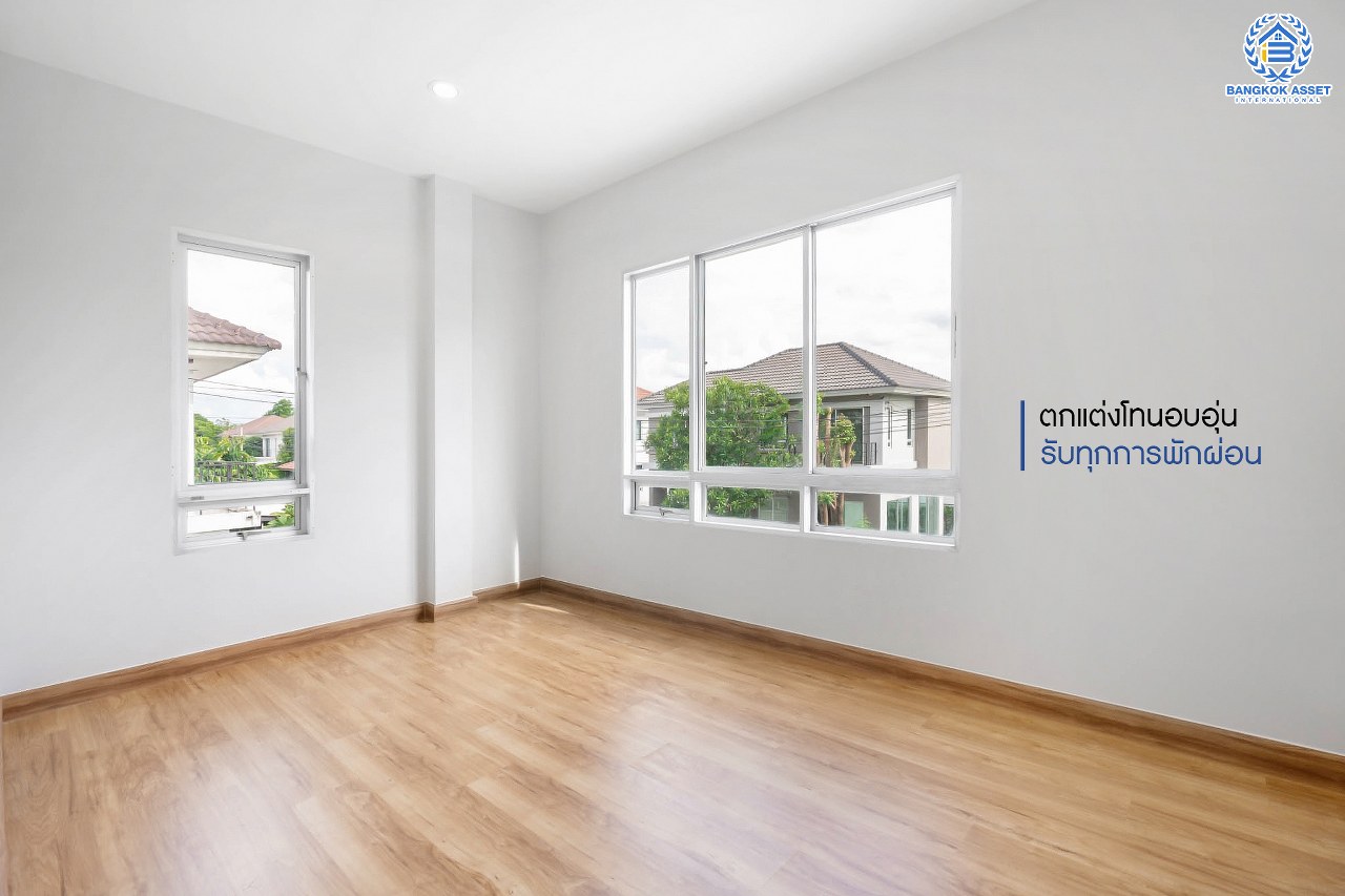 บ้านมือสองตกแต่งใหม่ แบรนด์หรู SC ASSET โครงการ ไลฟ์บางกอกบลูเลอวาร์ด ราชพฤกษ์-รัตนาธิเบศร์ หลังใหญ่ #แปลงมุม เนื้อที่ 54.9 ตร.ว. ตกแต่งดีไซน์ ตอบโจทย์ทุกการอยู่อาศัย ฟังก์ชั่นพร้อม 3 ห้องนอน 3 ห้องน้ำ 2 ที่จอดรถ บนทำเลศักยภาพ ติดถนนราชพฤกษ์ เพียง 5 นาทีถึงรถไฟฟ้า "สถานีบางรักน้อยท่าอิฐ".....