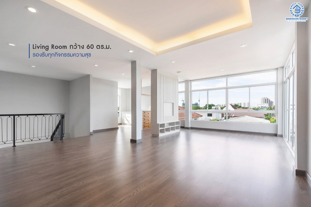 บ้านมือสองตกแต่งใหม่ 3 ชั้นหลังใหญ่พิเศษ! #แปลงมุม พื้นที่ใช้สอยถึง 400 ตร.ม.! Built in Furniture ทั้งหลัง! ม.จรรยานิเวศน์ แจ้งวัฒนะ-ปากเกร็ด35 เนื้อที่ 47ตร.ว. ฟังก์ชั่นจัดเต็ม 4 ห้องนอน 5 ห้องน้ำ 3 ที่จอดรถ พร้อม Living Room ขนาดใหญ่ บนทำเลโซนเมือง รองรับรถไฟฟ้าสายสีชมพู(สายอนาคต) ใกล้ทางด่วน "ศรีรัช" และเพียง 800เมตร ถึงเซ็นทรัลแจ้งวัฒนะ...